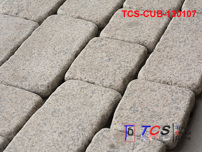 Setts -G682 -Tumbled